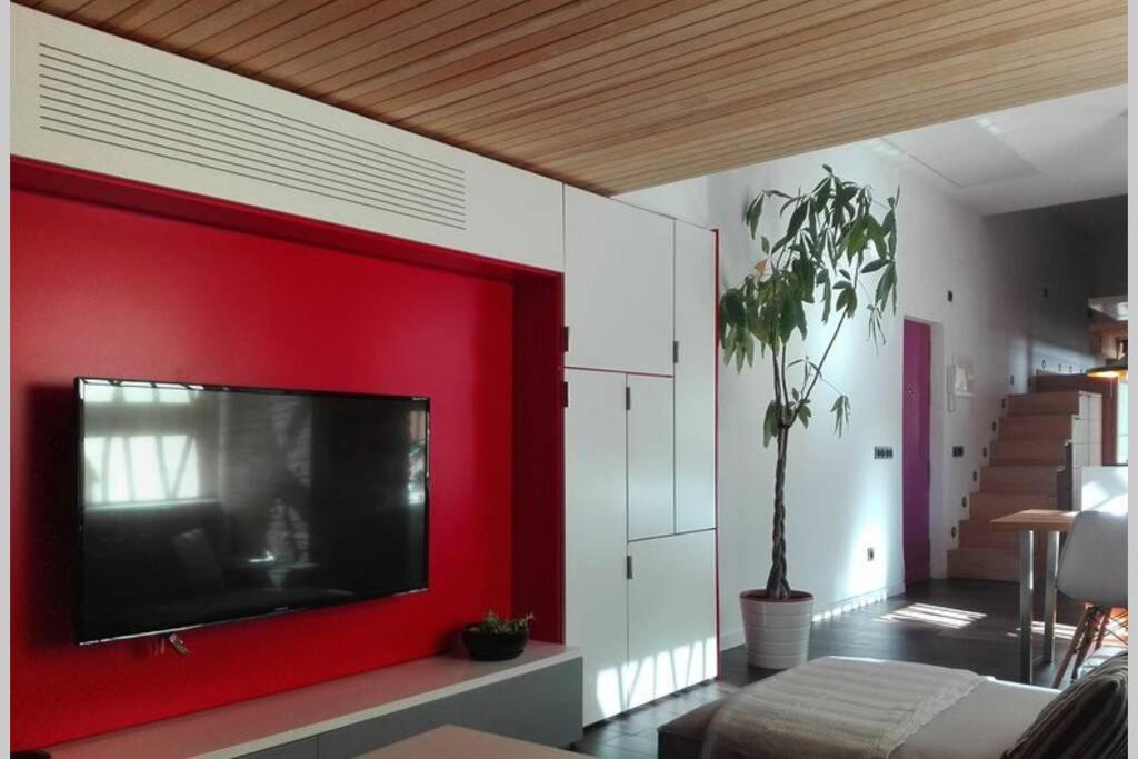 Cozy Designer Apart / Acogedor Apartamento De Diseno ● Wifi - Jacuzzi - A/C Steamsauna Appartement Madrid Buitenkant foto